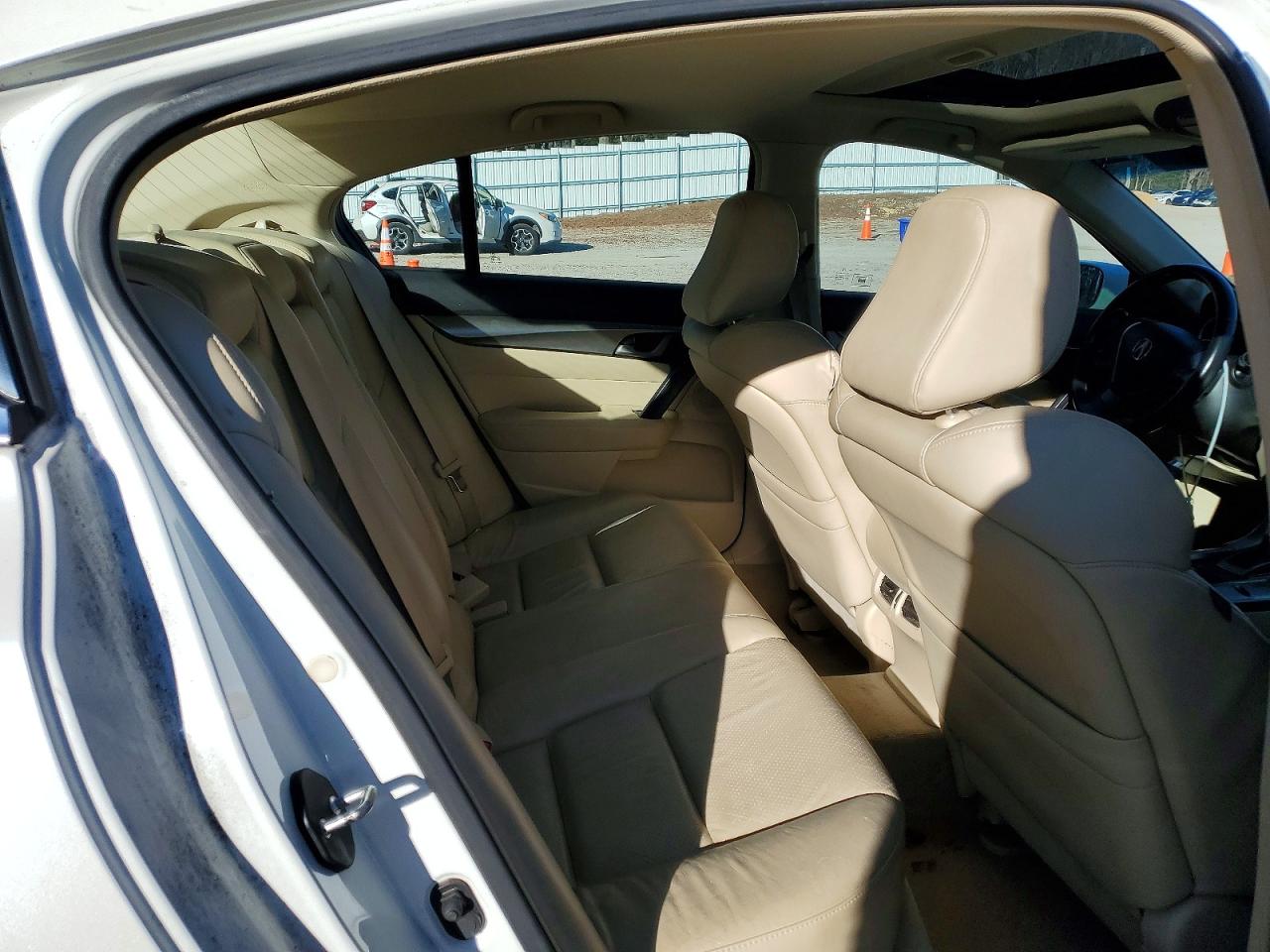 2010 ACURA TL photo 10