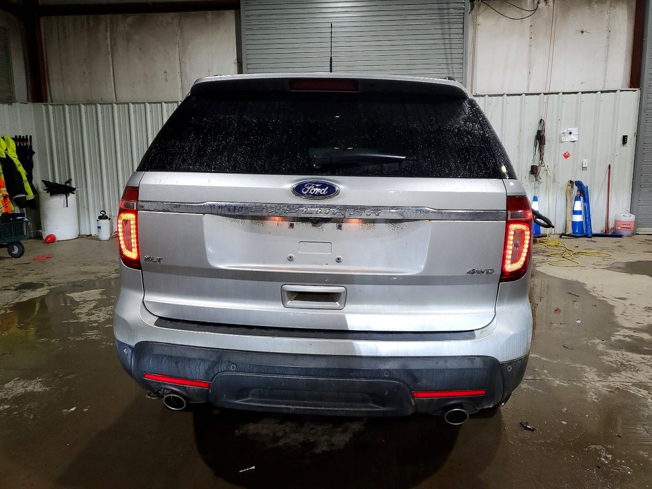 2013 FORD EXPLORER XLT photo 6
