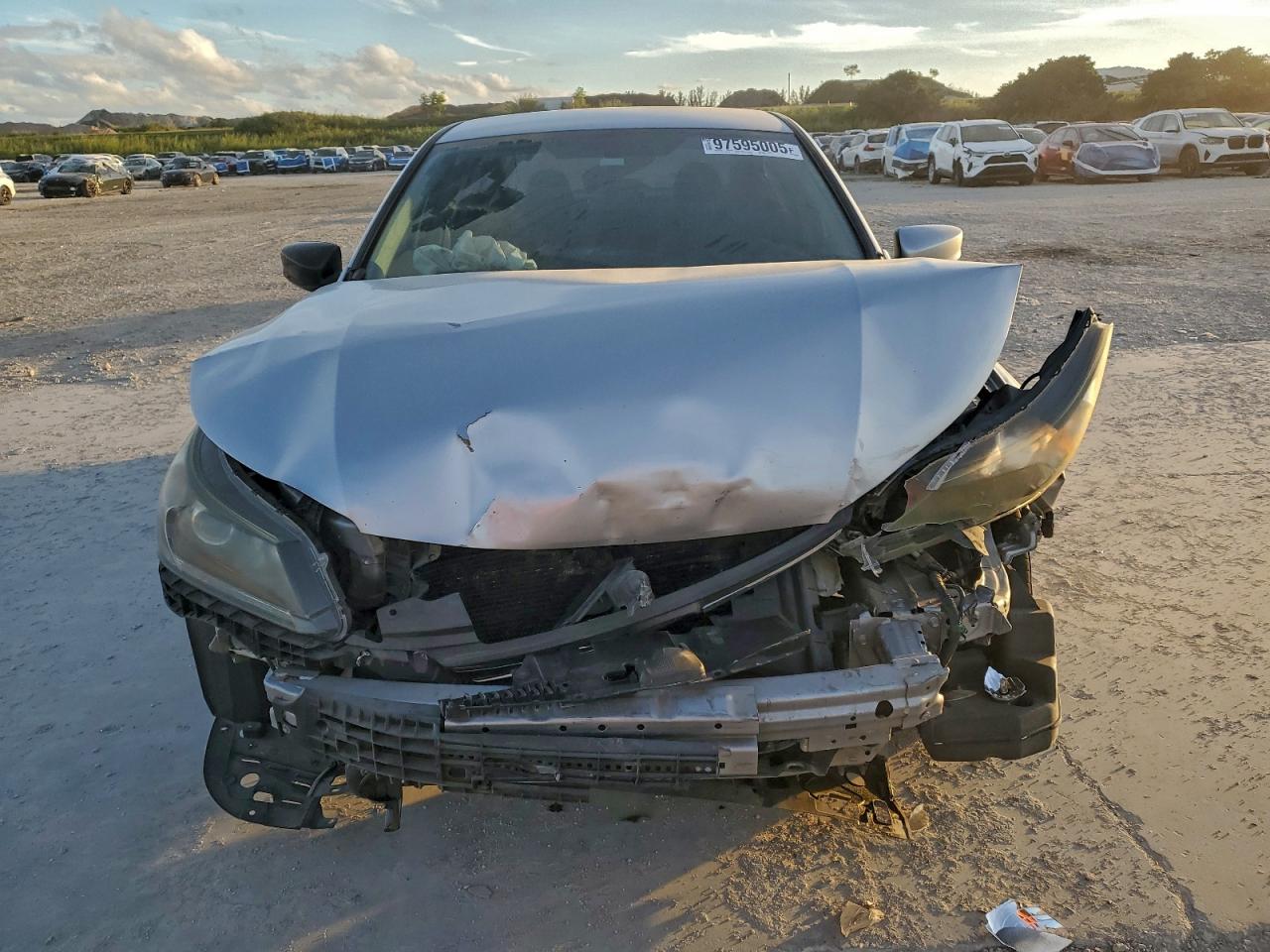 2013 HONDA ACCORD LX photo 5