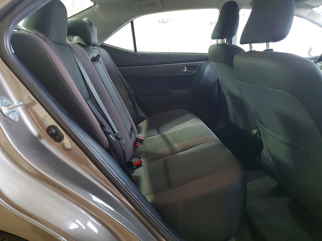 2019 TOYOTA COROLLA L photo 10