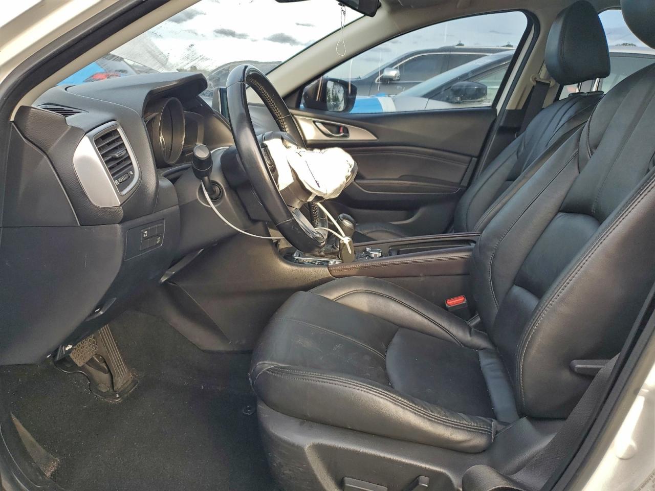 2017 MAZDA 3 TOURING photo 6
