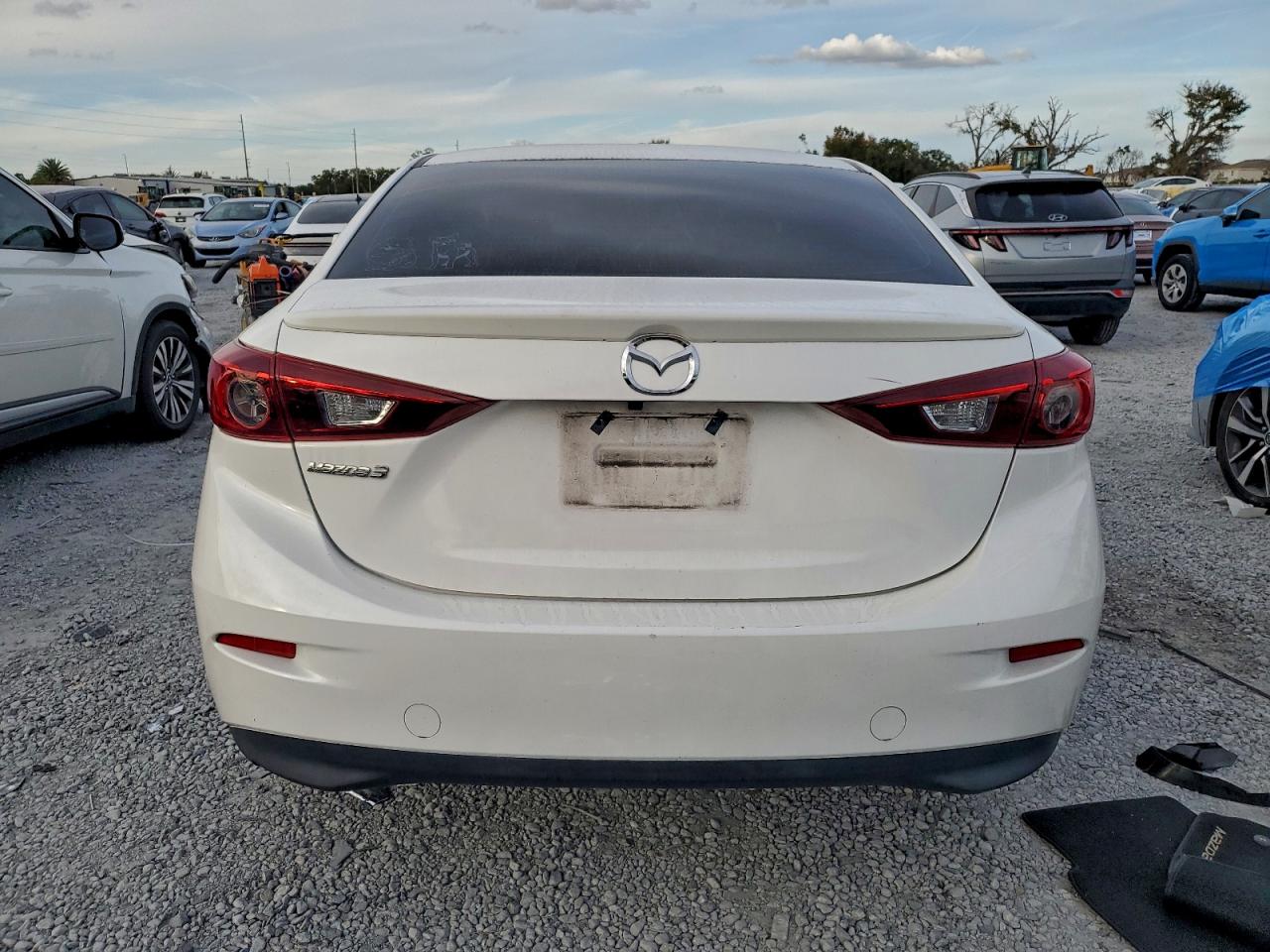 2017 MAZDA 3 TOURING photo 5