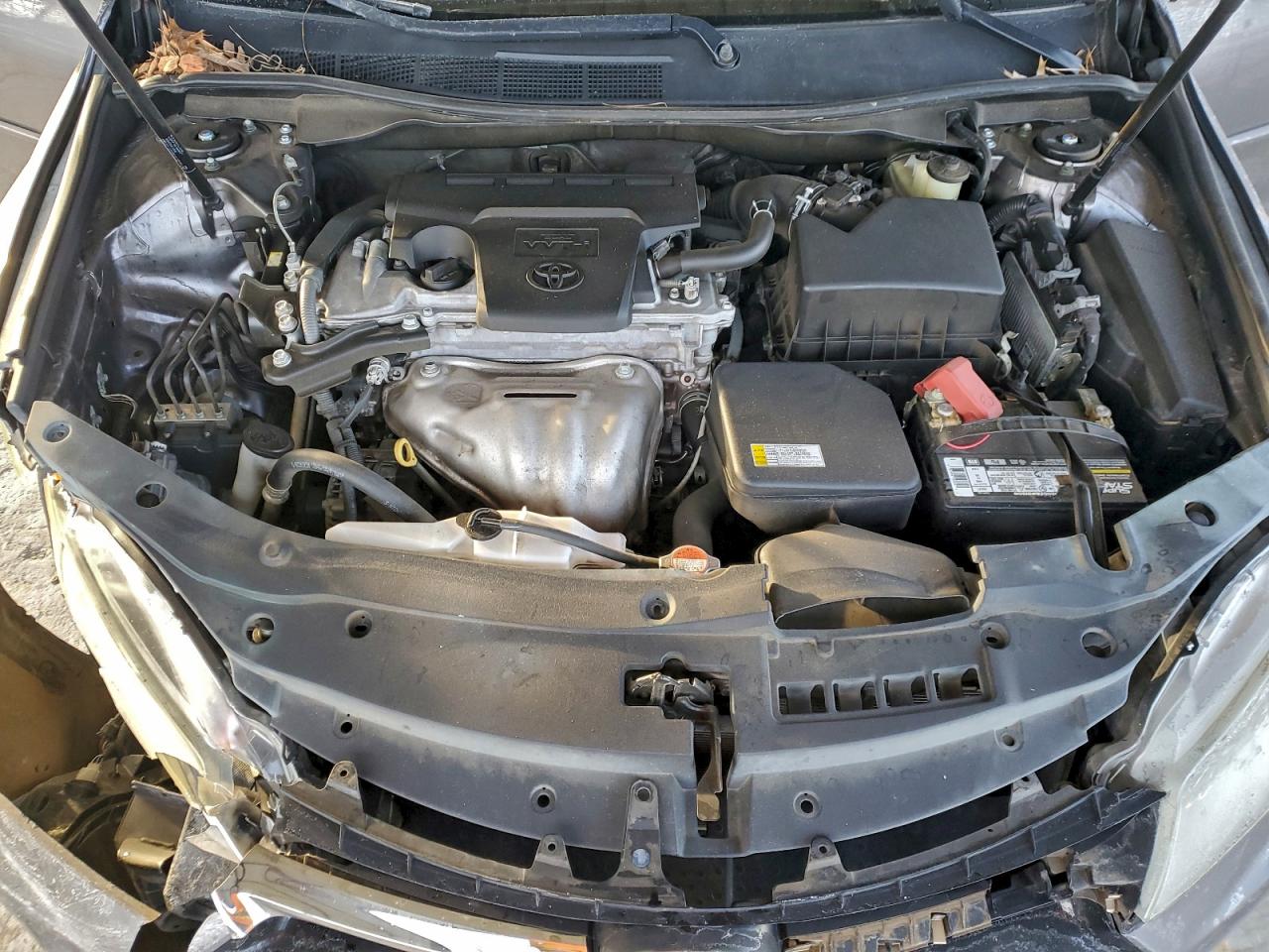 2016 TOYOTA CAMRY LE photo 11