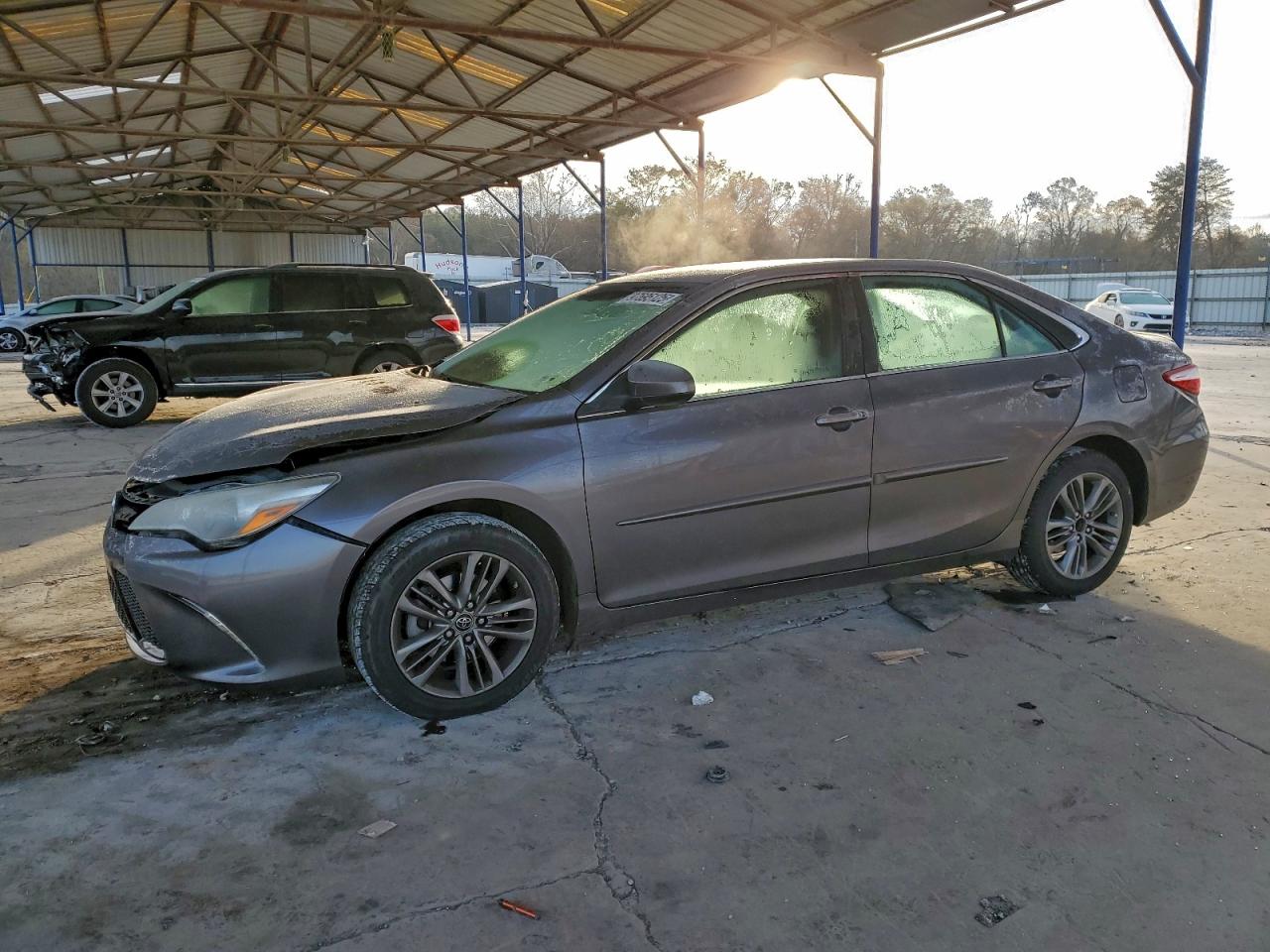 2016 TOYOTA CAMRY