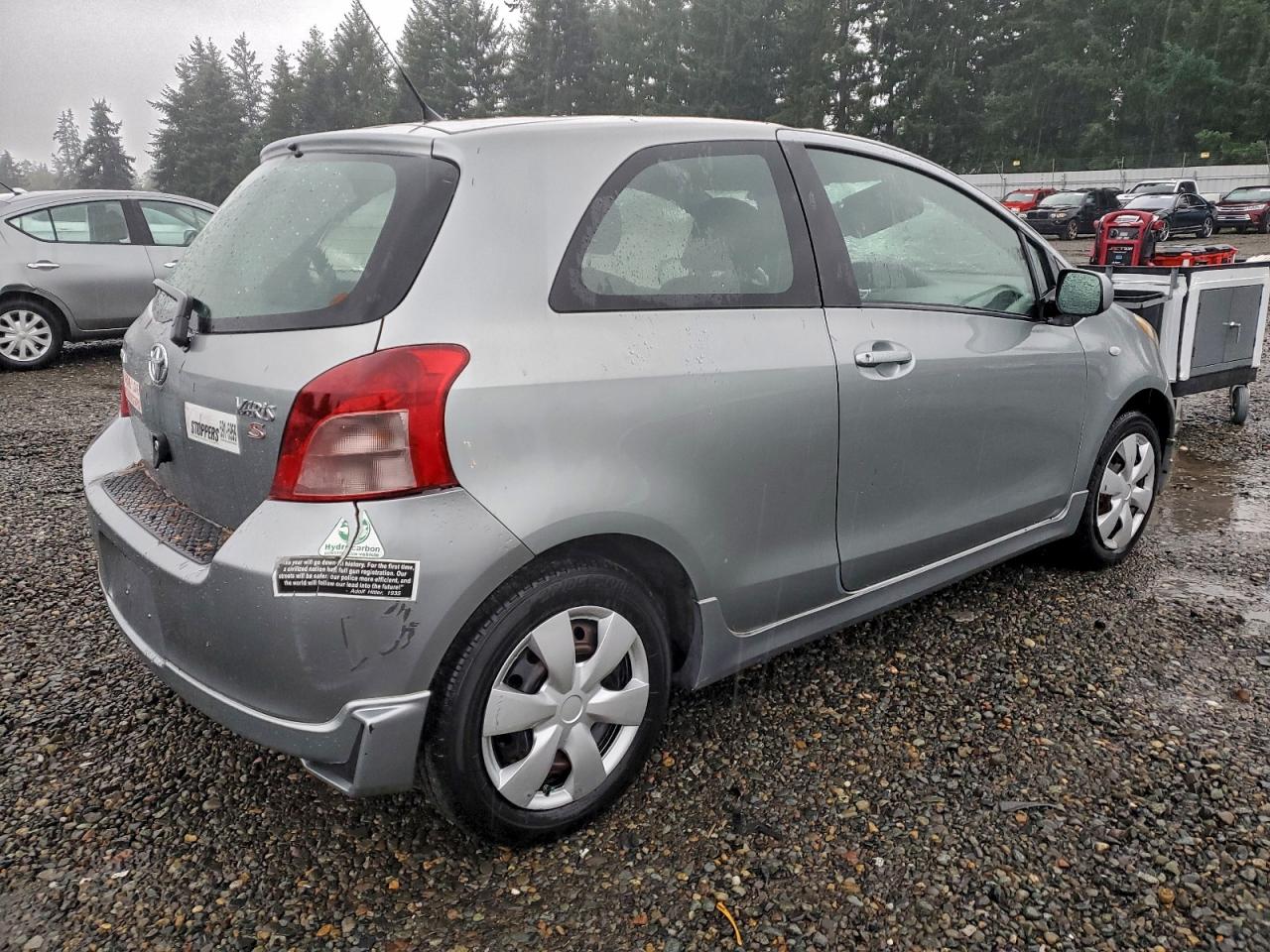 2008 TOYOTA YARIS photo 3