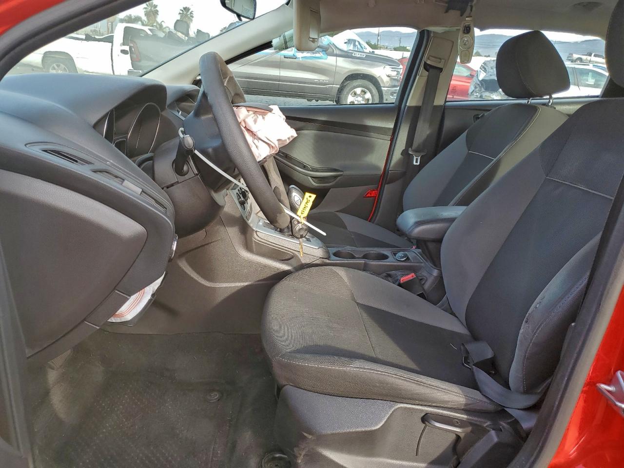 2014 FORD FOCUS SE photo 7