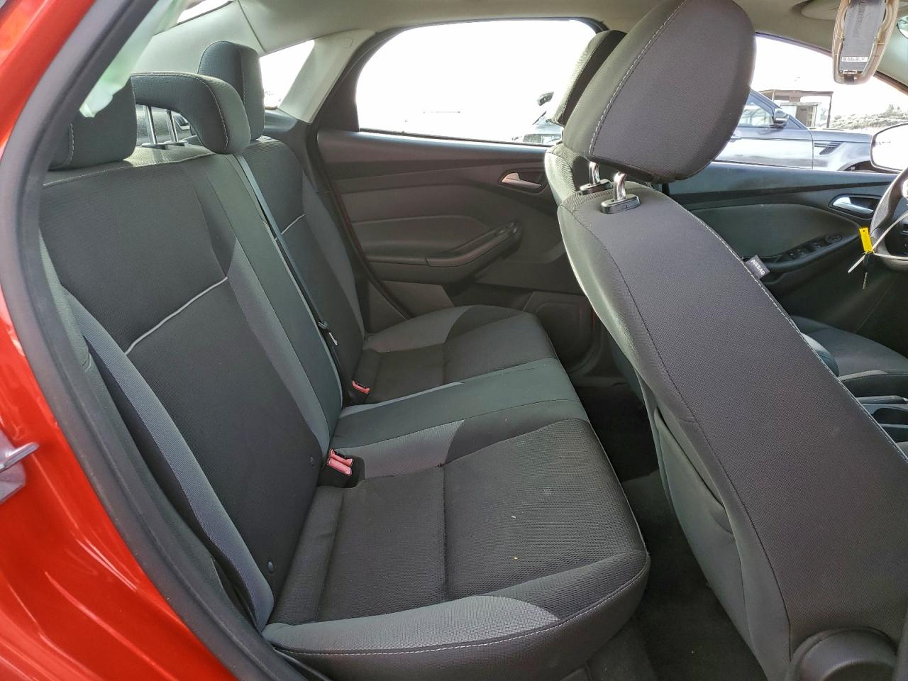 2014 FORD FOCUS SE photo 10