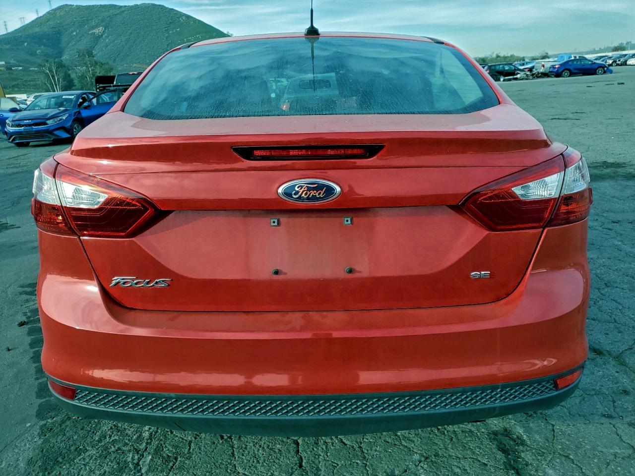 2014 FORD FOCUS SE photo 6