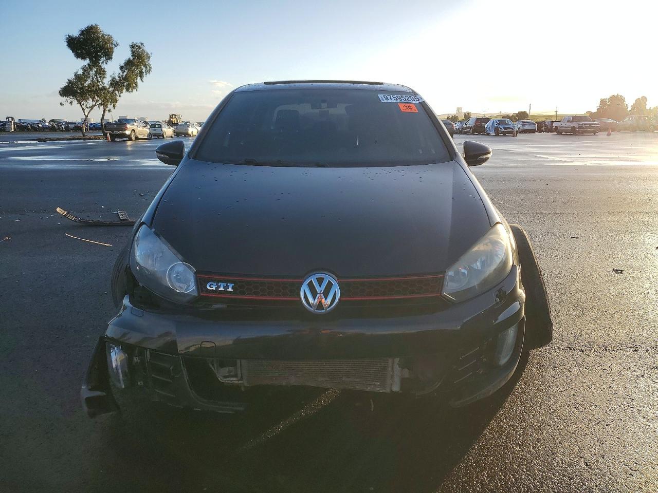 2013 VOLKSWAGEN GTI photo 13