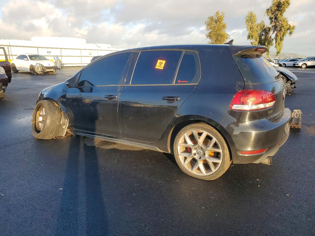 2013 VOLKSWAGEN GTI photo 4