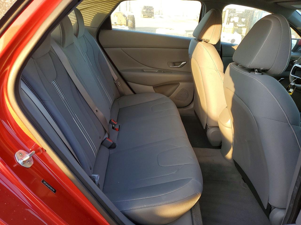 2023 HYUNDAI ELANTRA SEL photo 10
