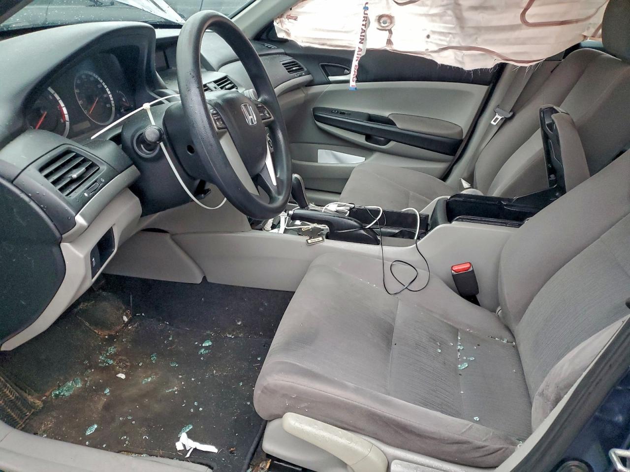 2011 HONDA ACCORD LX photo 7