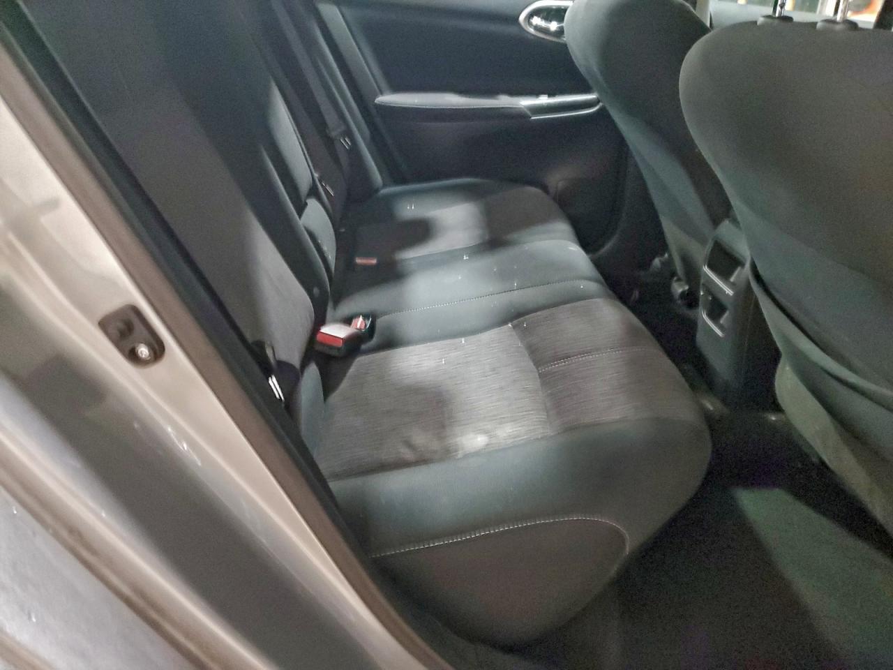 2014 NISSAN SENTRA S photo 10