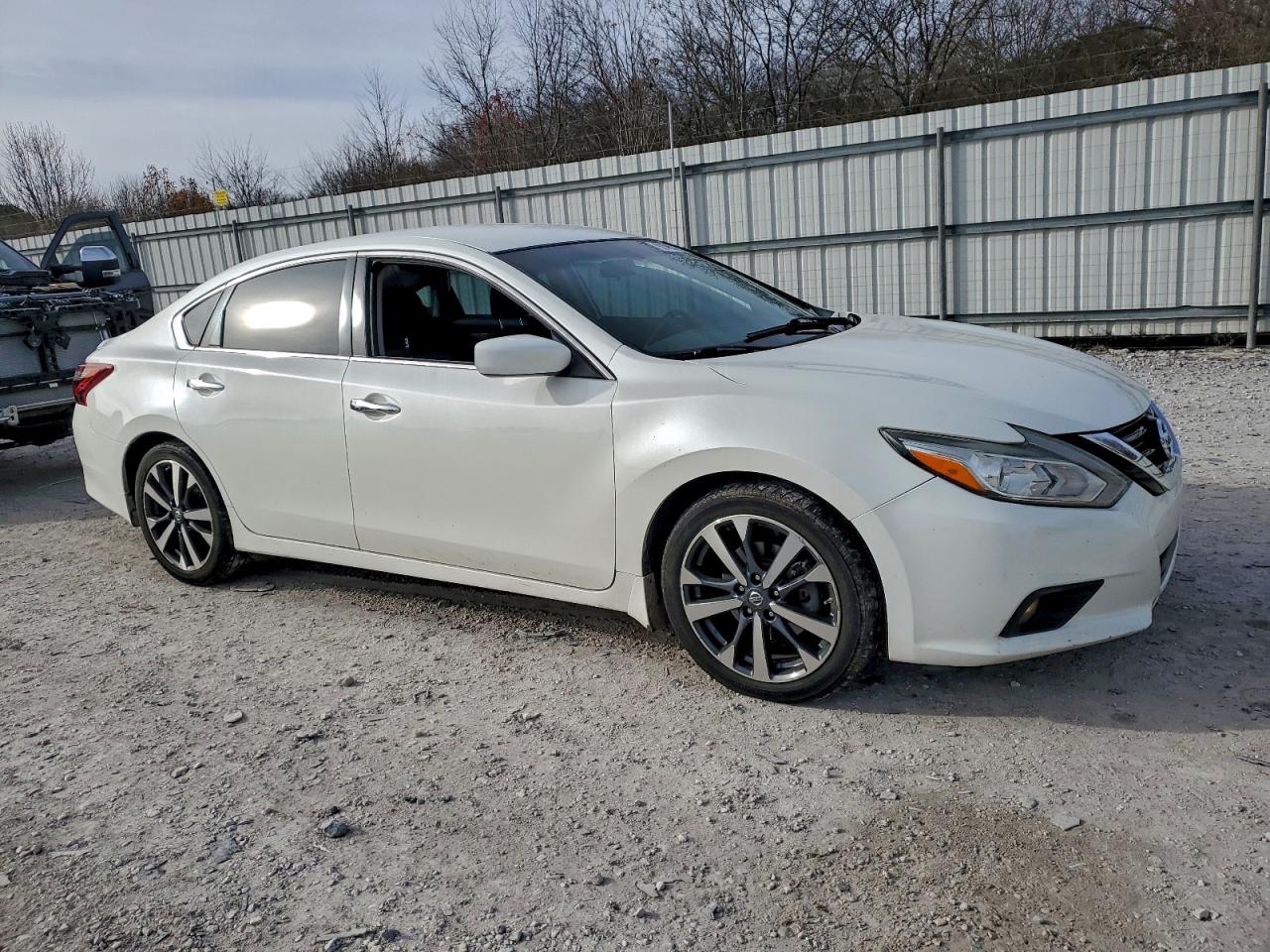 2017 NISSAN ALTIMA 2.5 photo 4