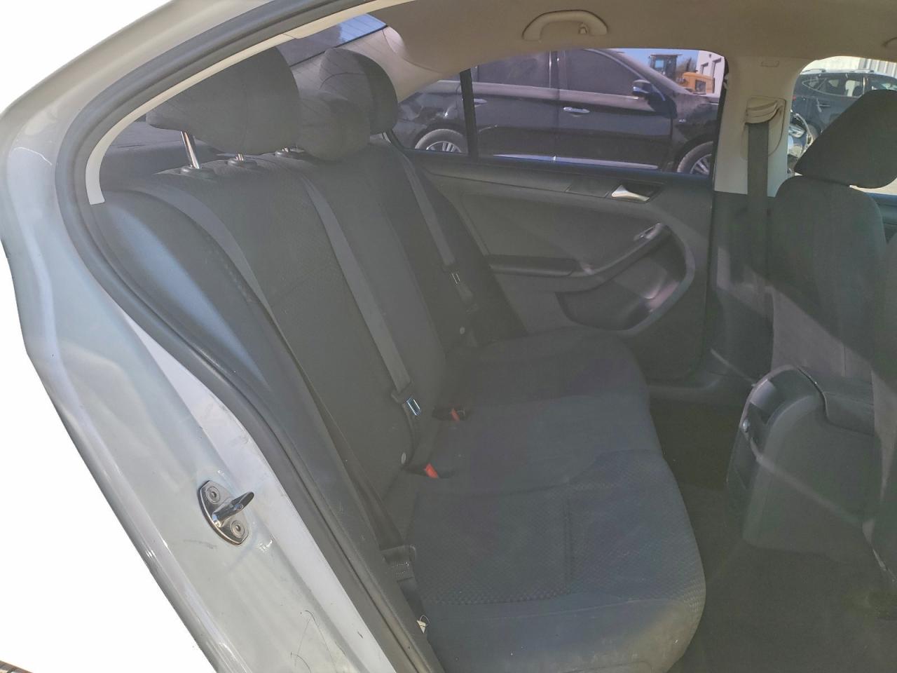 2014 VOLKSWAGEN JETTA BASE photo 10