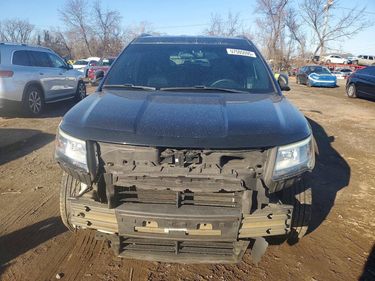 2018 FORD EXPLORER XLT photo 5