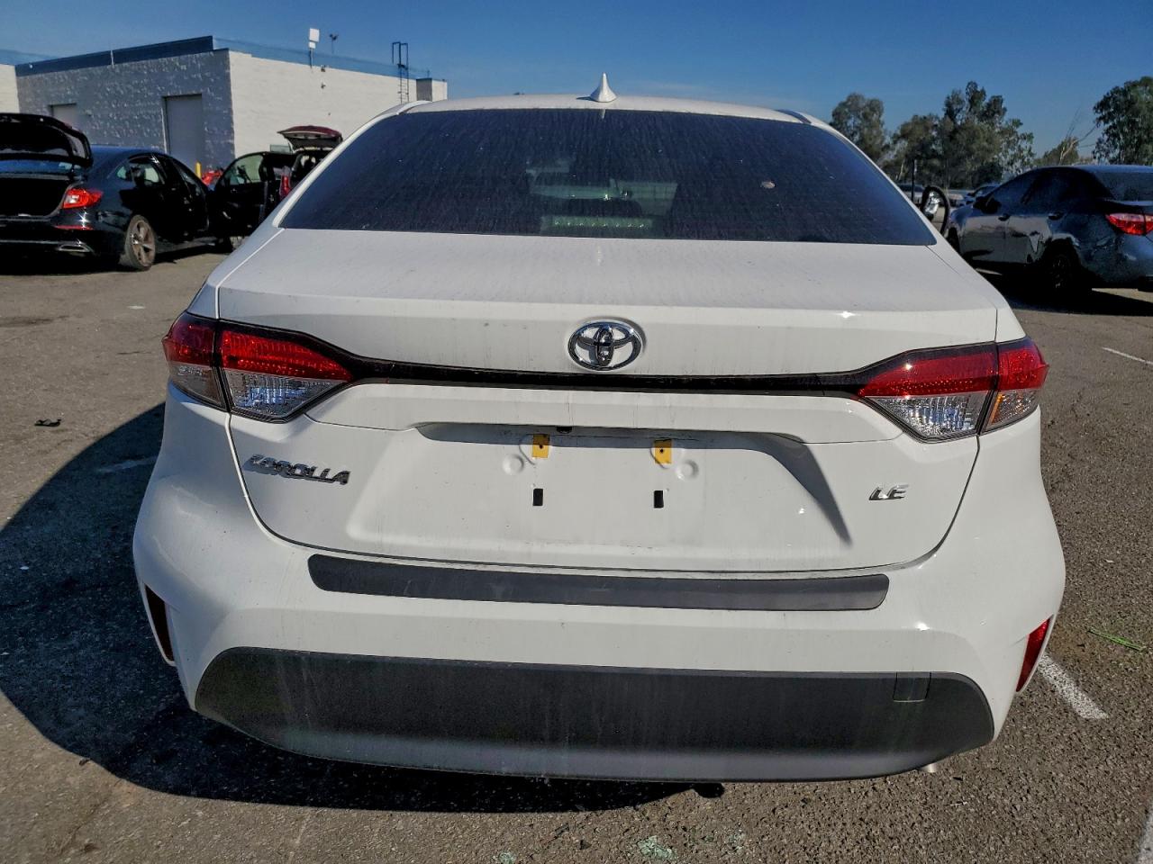 2025 TOYOTA COROLLA LE photo 6