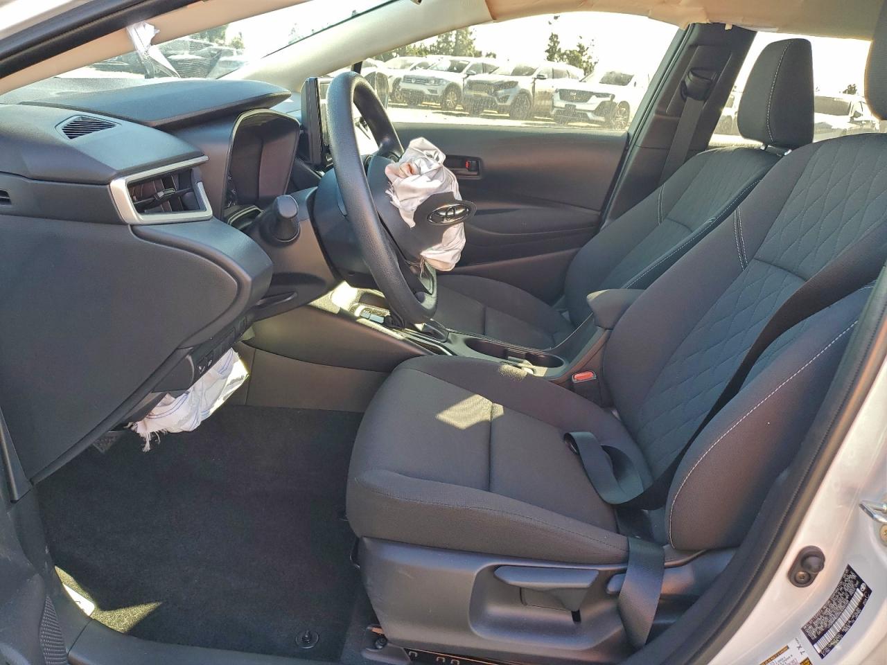 2025 TOYOTA COROLLA LE photo 7