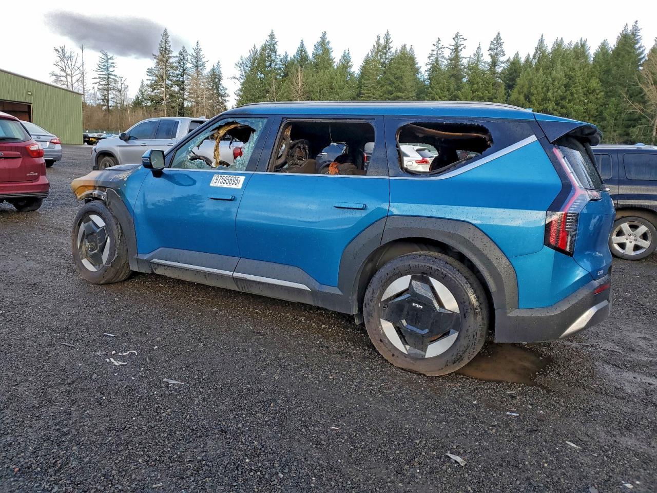 2024 KIA EV9 WIND photo 2