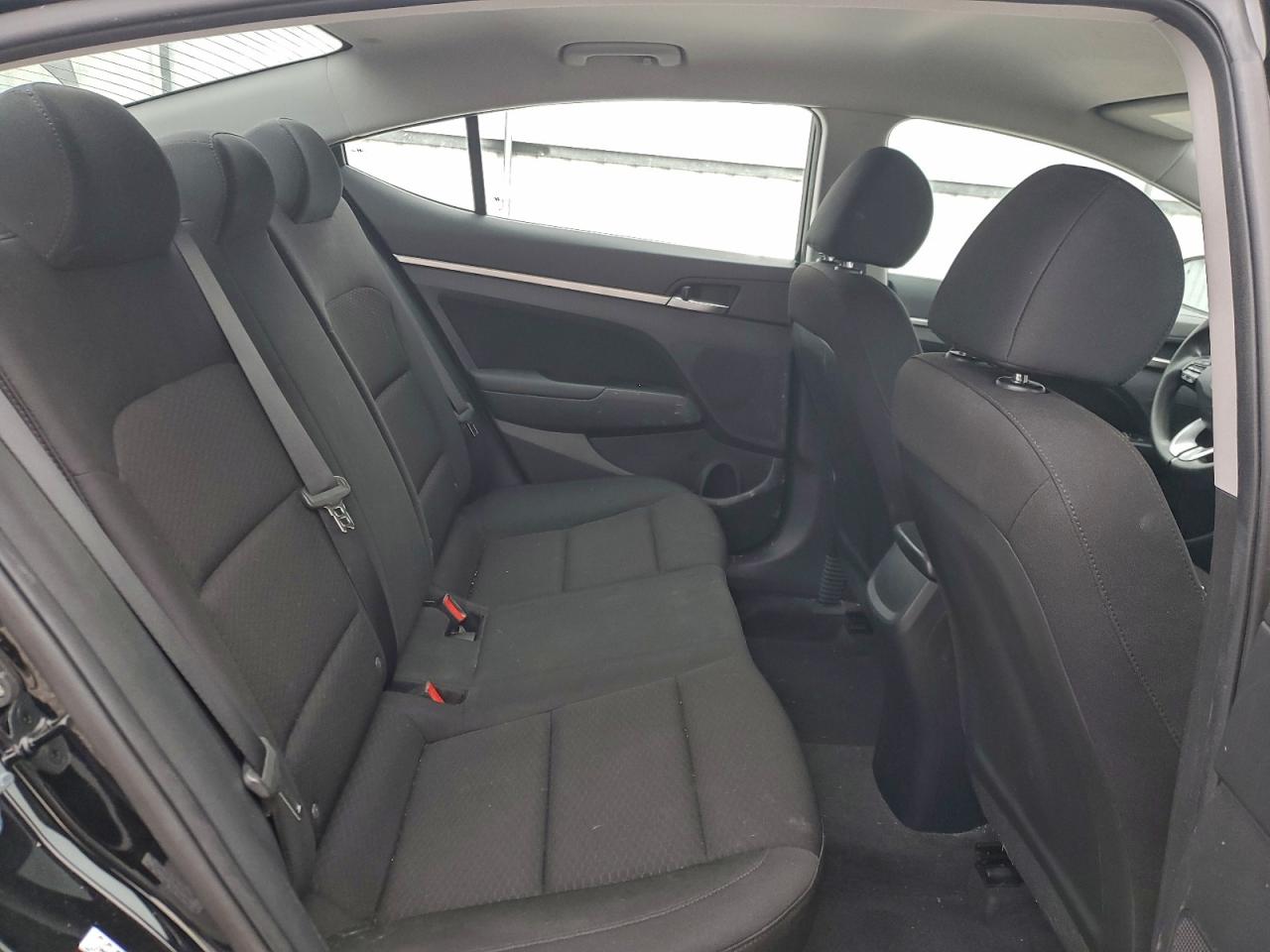 2020 HYUNDAI ELANTRA SEL photo 10