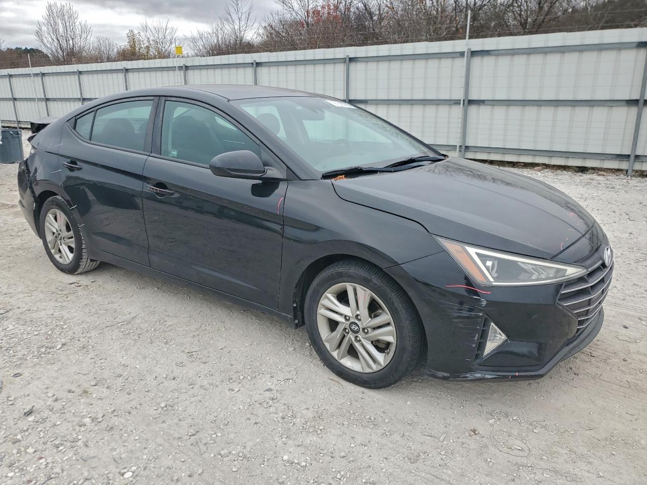 2020 HYUNDAI ELANTRA SEL photo 4