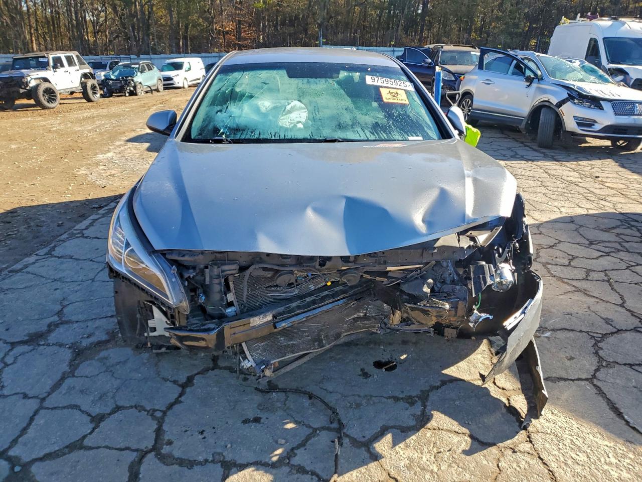 2015 HYUNDAI SONATA SE photo 5