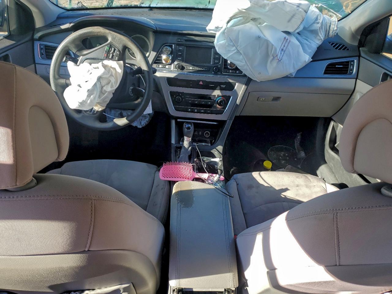 2015 HYUNDAI SONATA SE photo 8