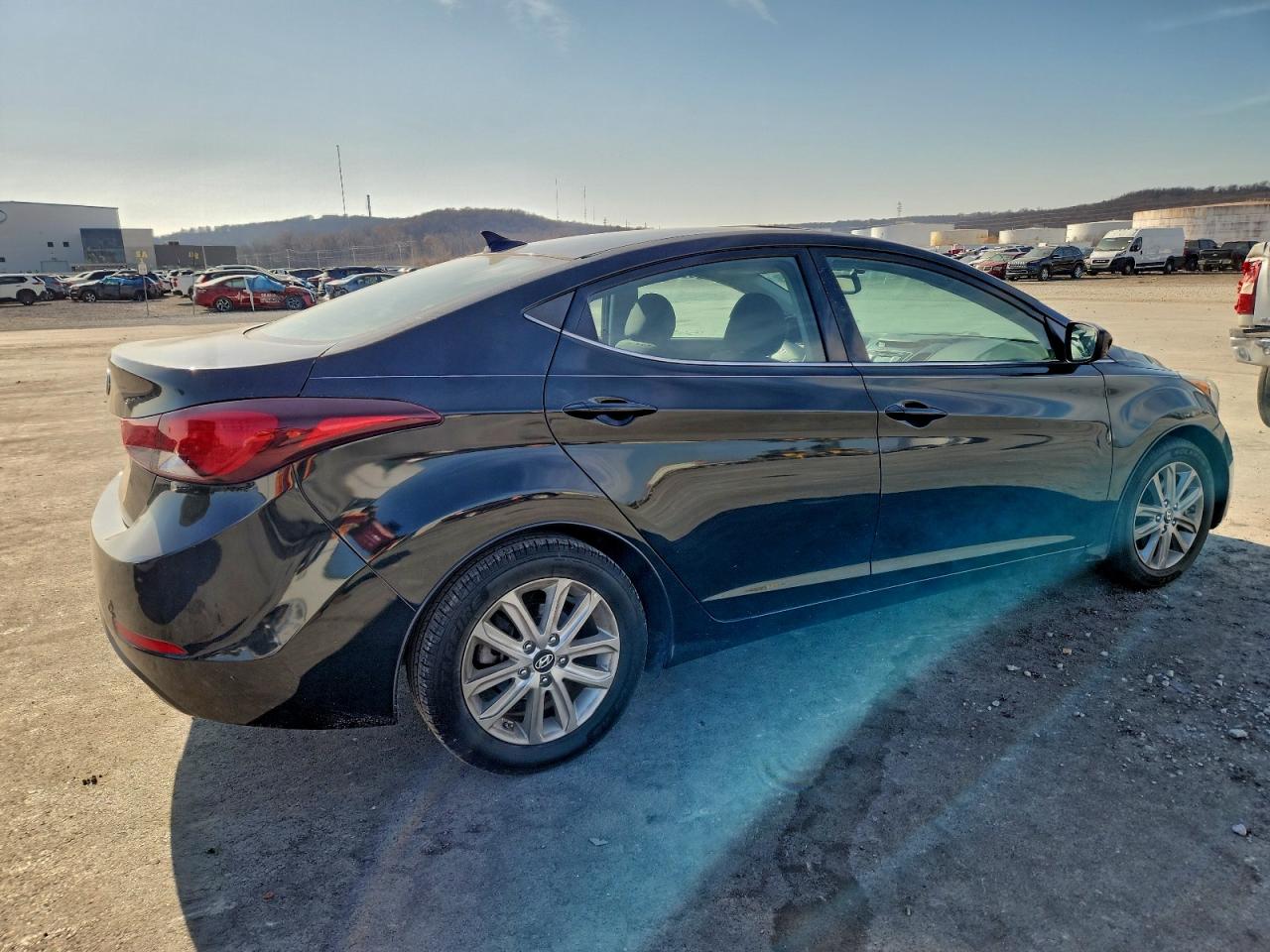 2015 HYUNDAI ELANTRA SE photo 7