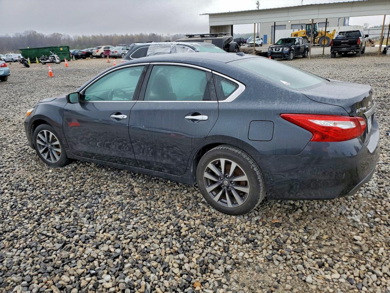 2017 NISSAN ALTIMA 2.5 photo 2