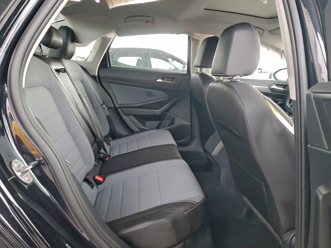 2025 VOLKSWAGEN JETTA SE photo 10
