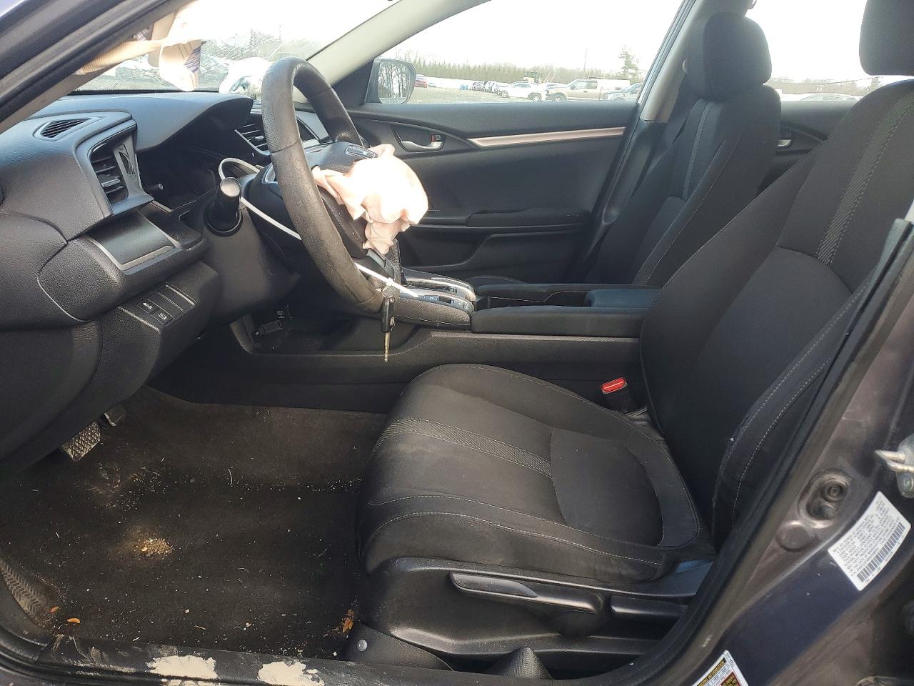 2017 HONDA CIVIC LX photo 7