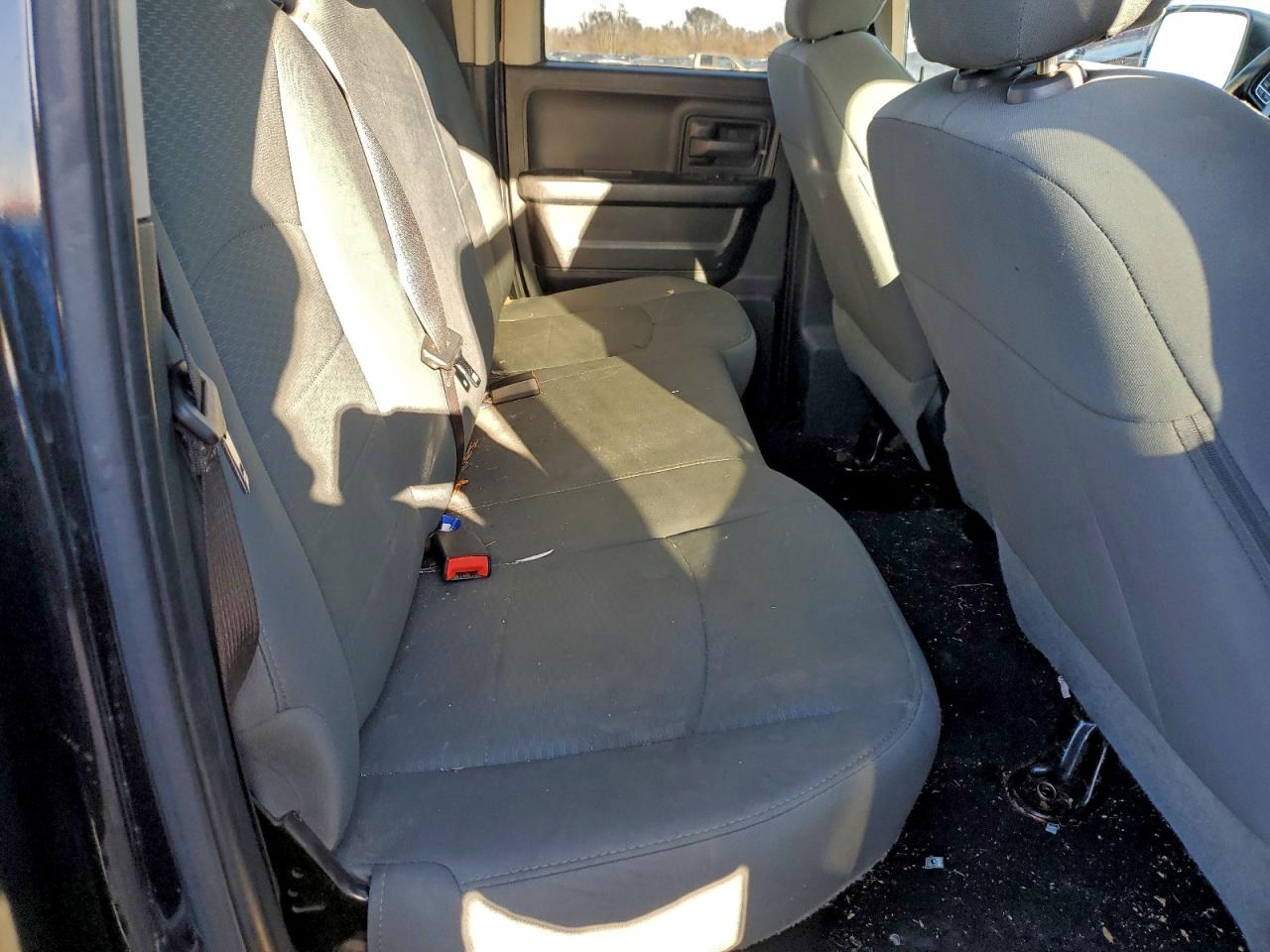 2015 RAM 1500 ST photo 10