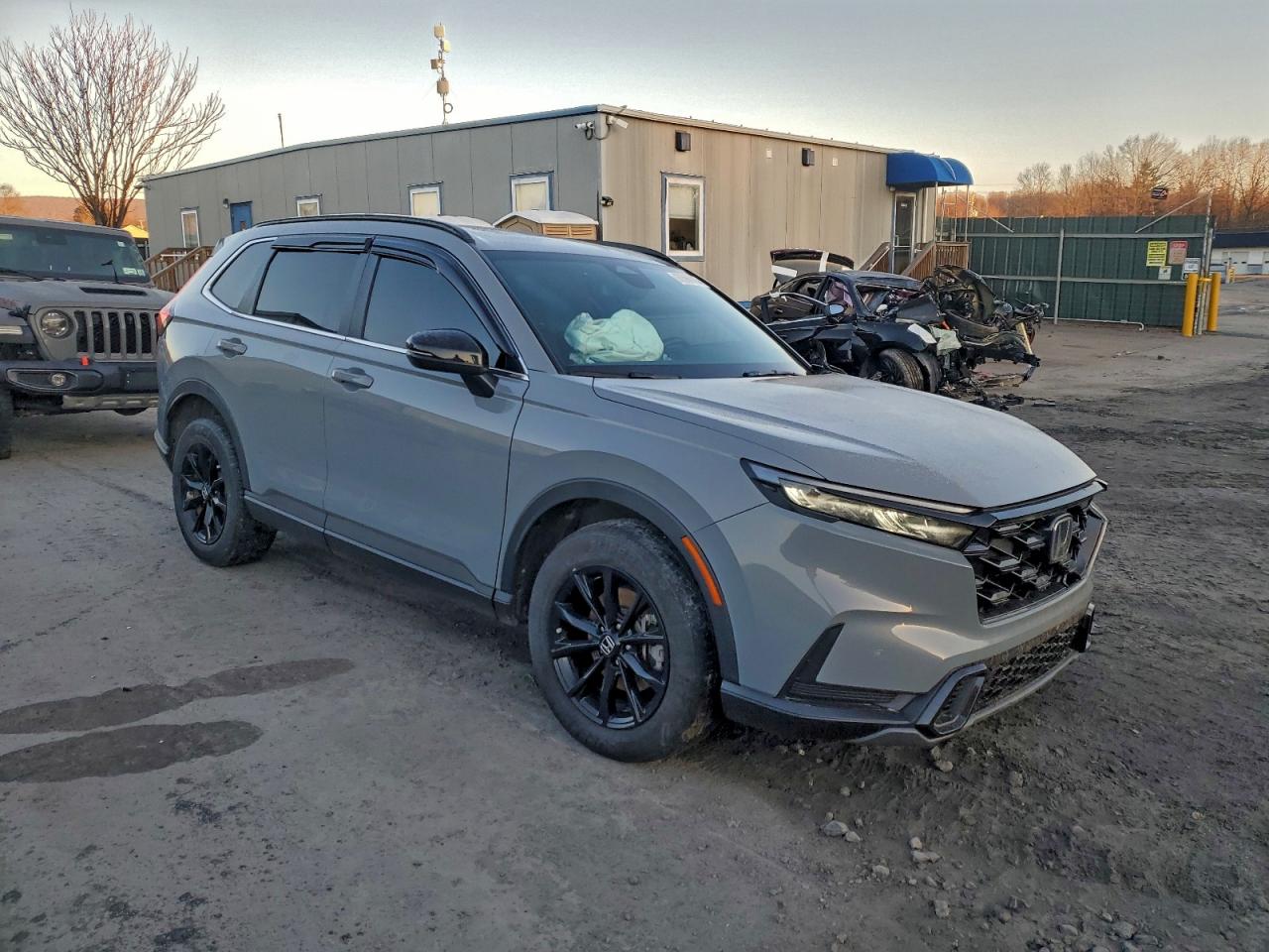 2024 HONDA CR-V SPORT photo 4
