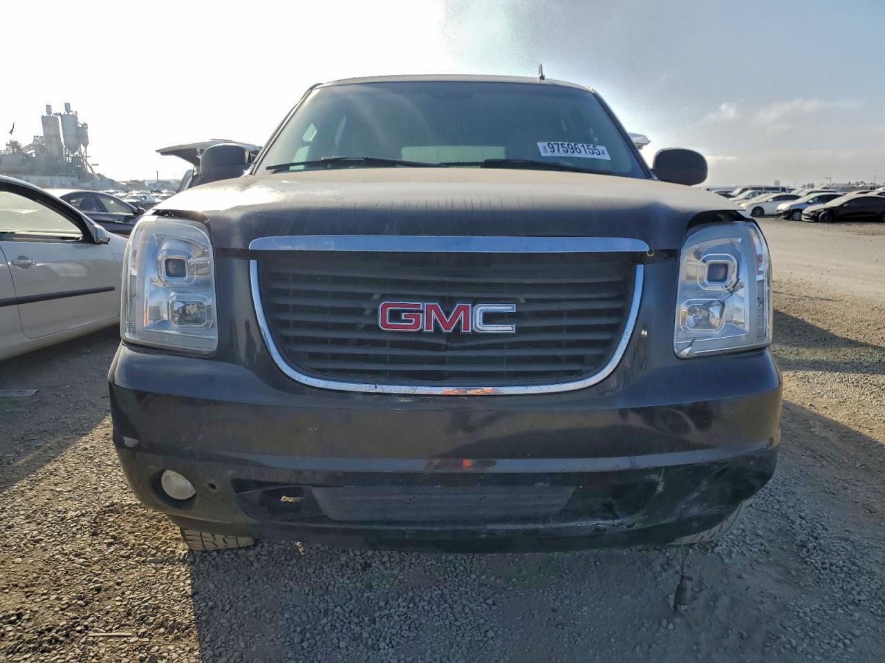 2007 GMC YUKON XL K1500 photo 5