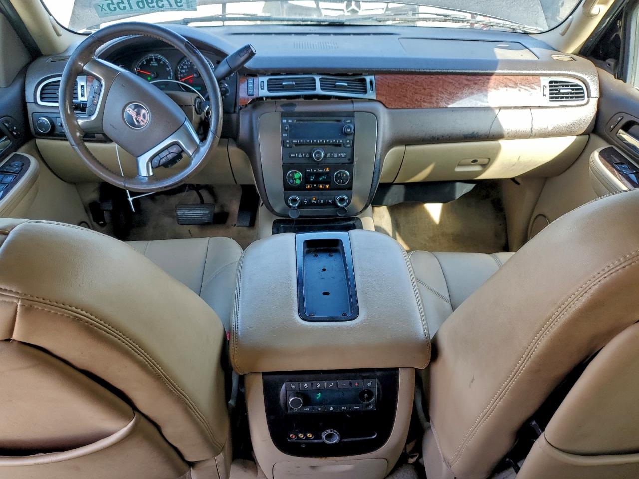 2007 GMC YUKON XL K1500 photo 8
