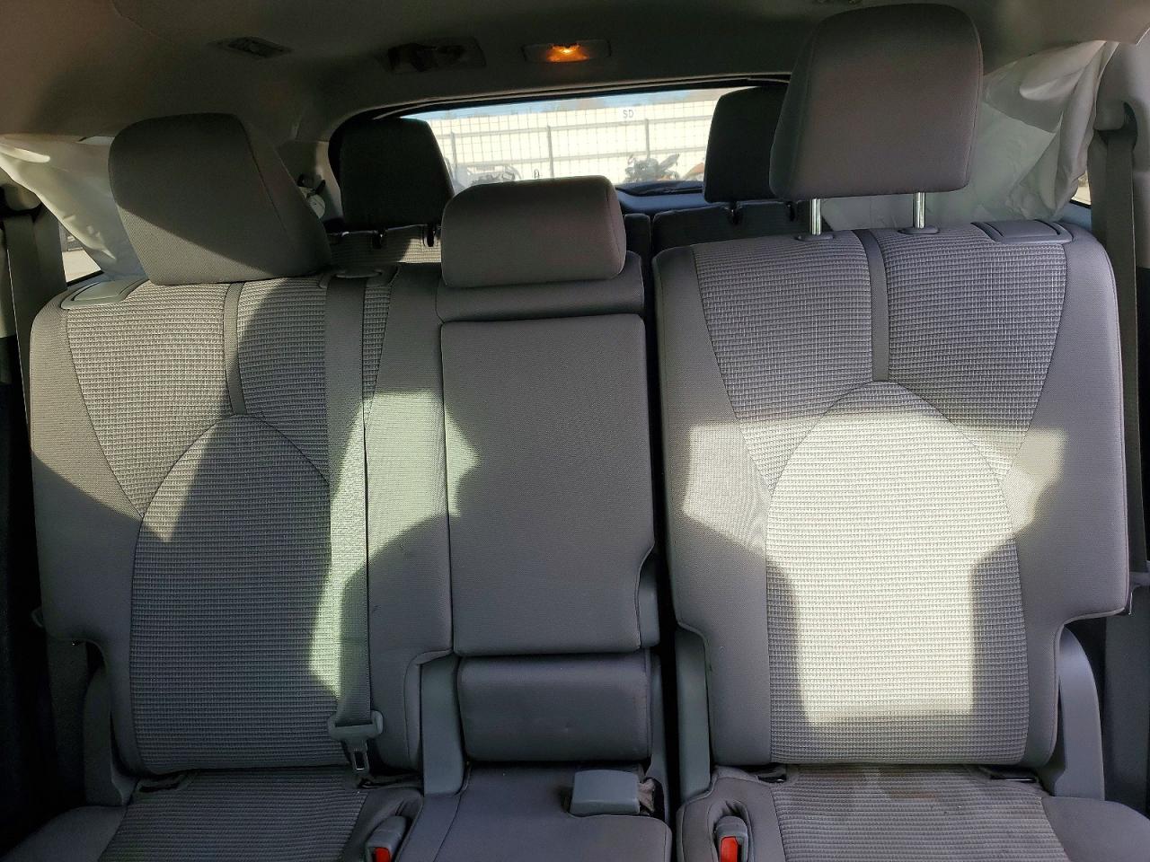 2022 TOYOTA HIGHLANDER L photo 19