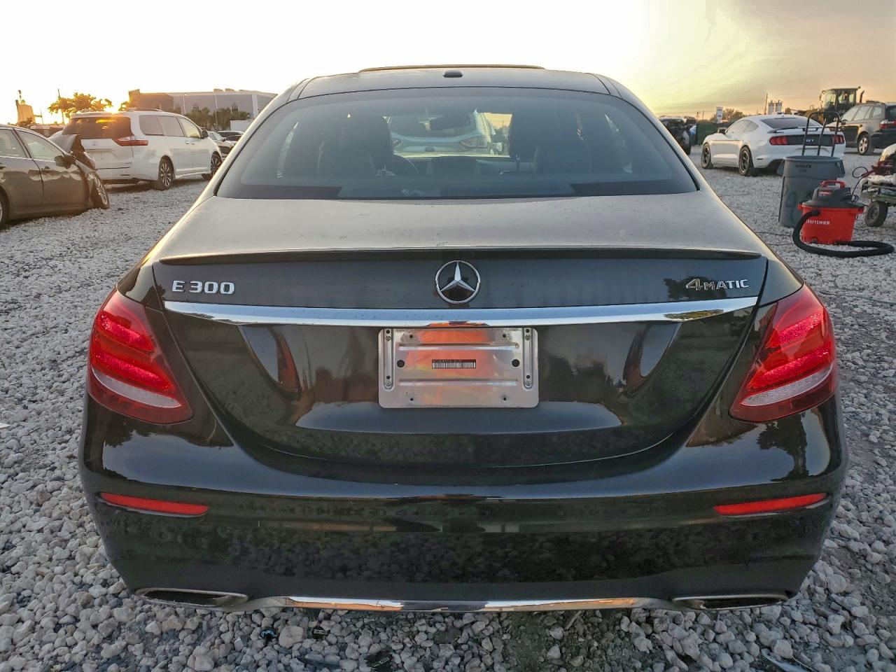 2017 MERCEDES-BENZ E 300 4MATIC photo 21
