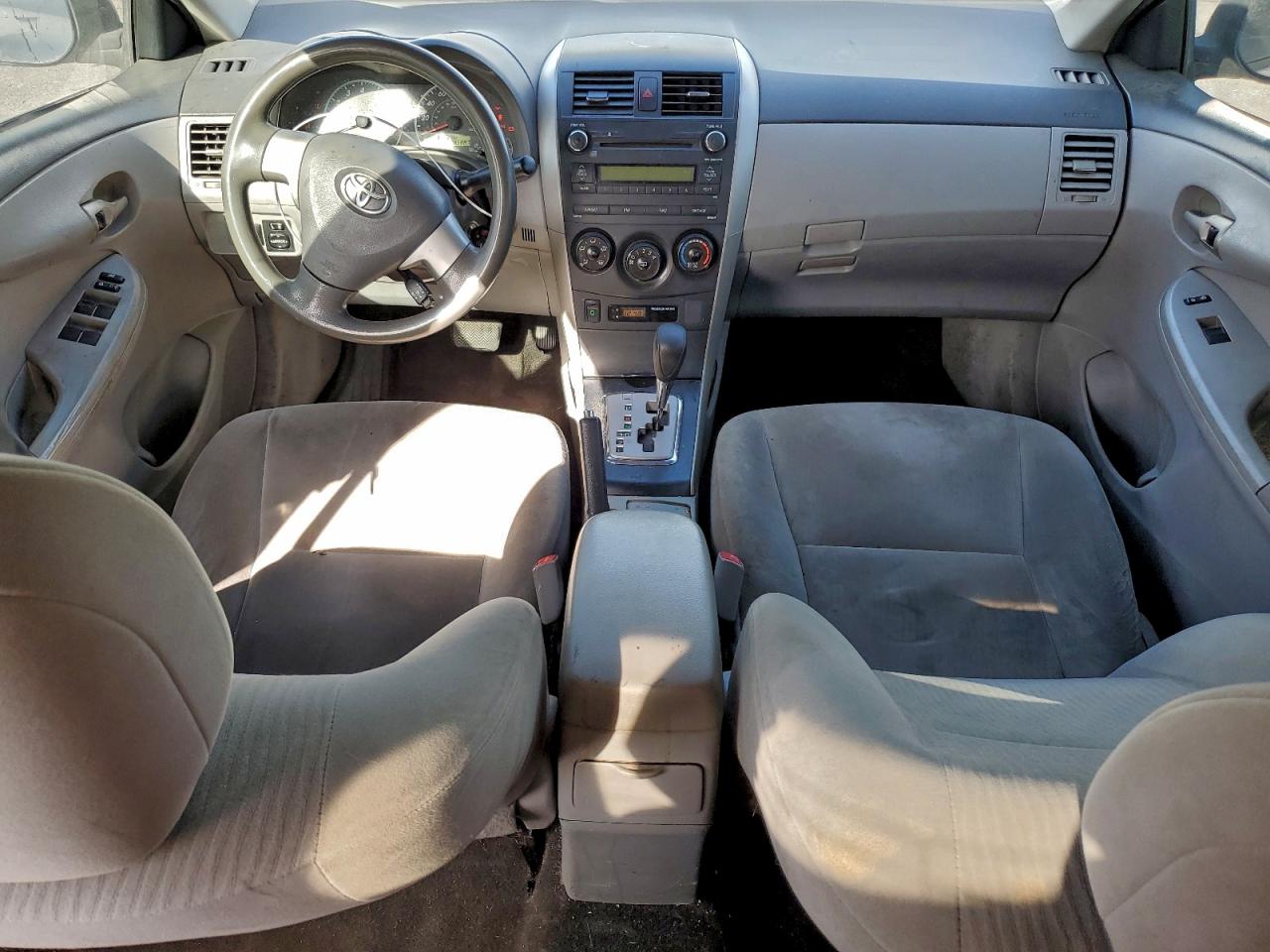 2010 TOYOTA COROLLA BASE photo 8