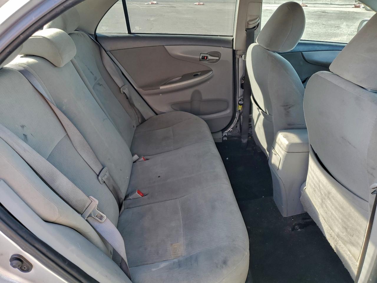 2010 TOYOTA COROLLA BASE photo 10