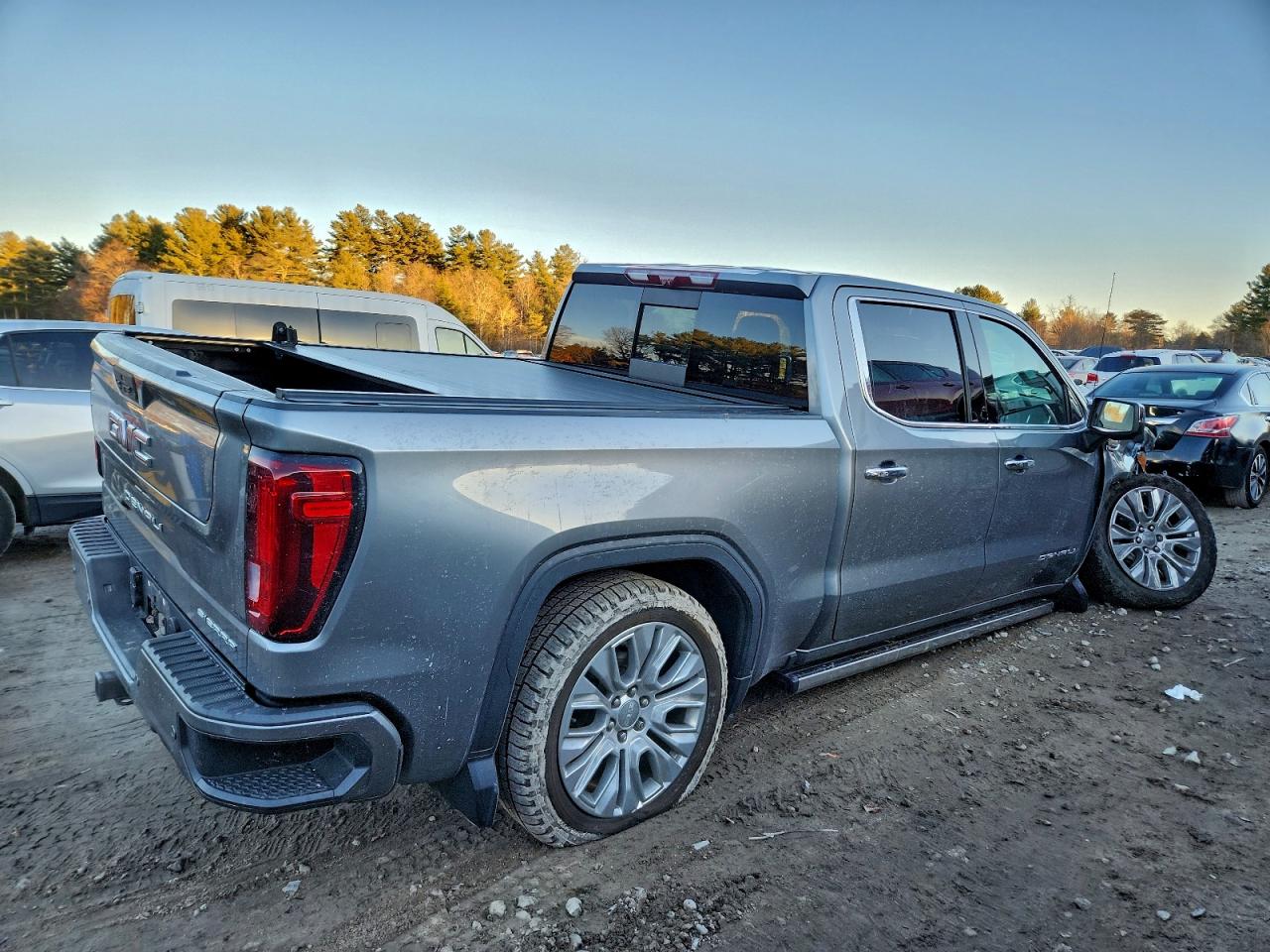 2021 GMC SIERRA K1500 DENALI photo 3