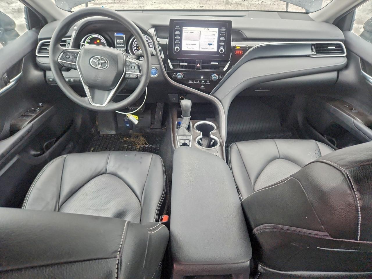 2024 TOYOTA CAMRY LE photo 8