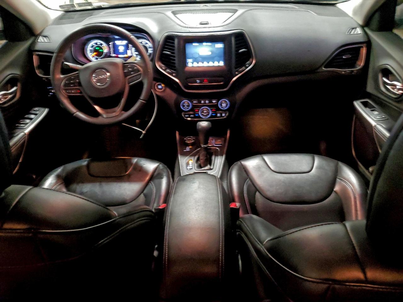 2019 JEEP CHEROKEE LATITUDE PLUS photo 8