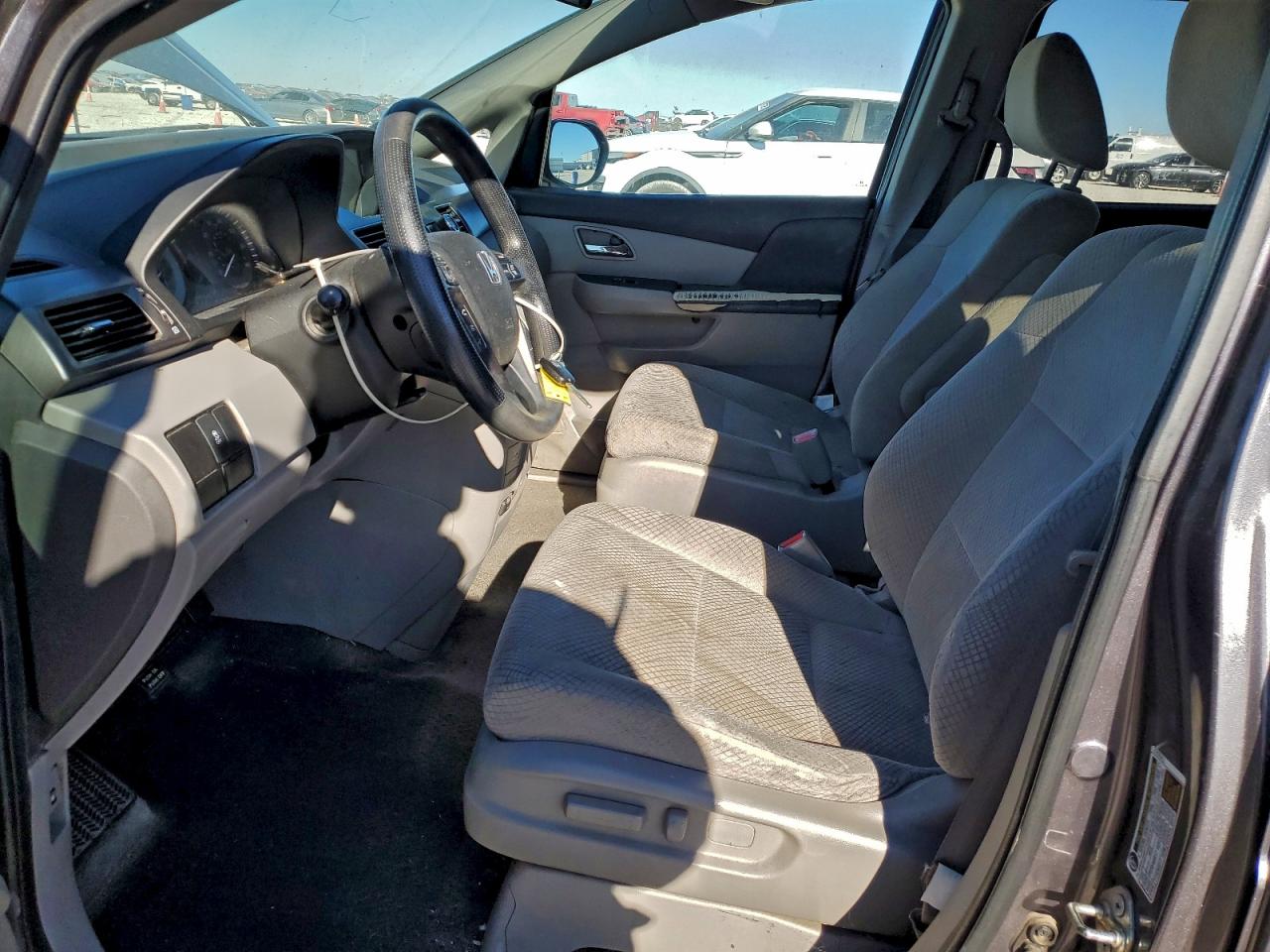 2016 HONDA ODYSSEY LX photo 7
