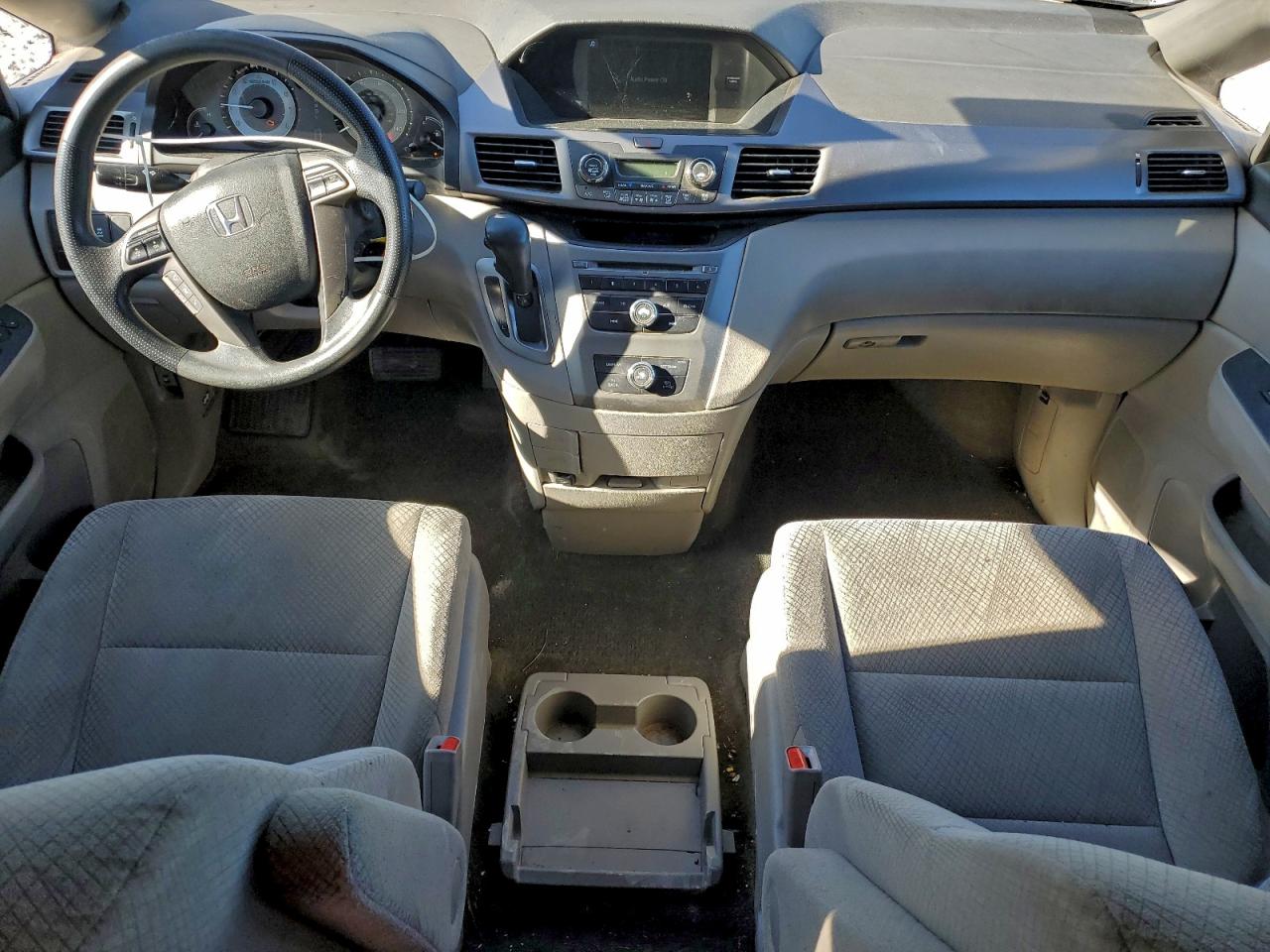 2016 HONDA ODYSSEY LX photo 8