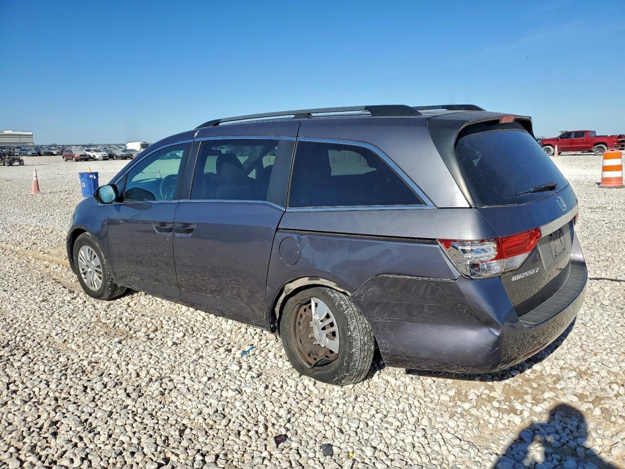 2016 HONDA ODYSSEY LX photo 2