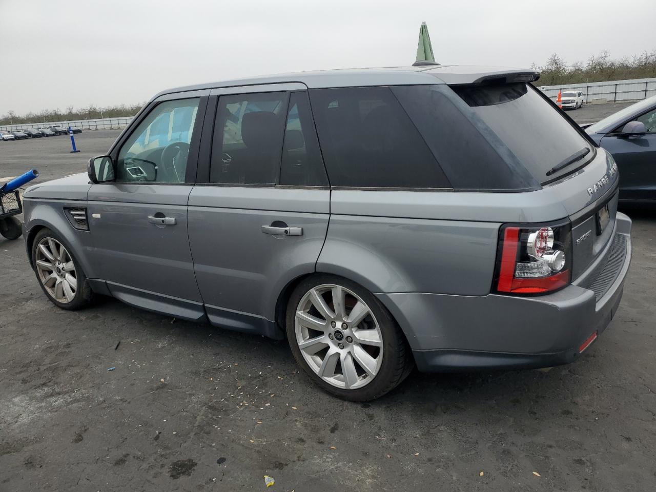 2013 LAND ROVER RANGE ROVER SPORT HSE photo 2