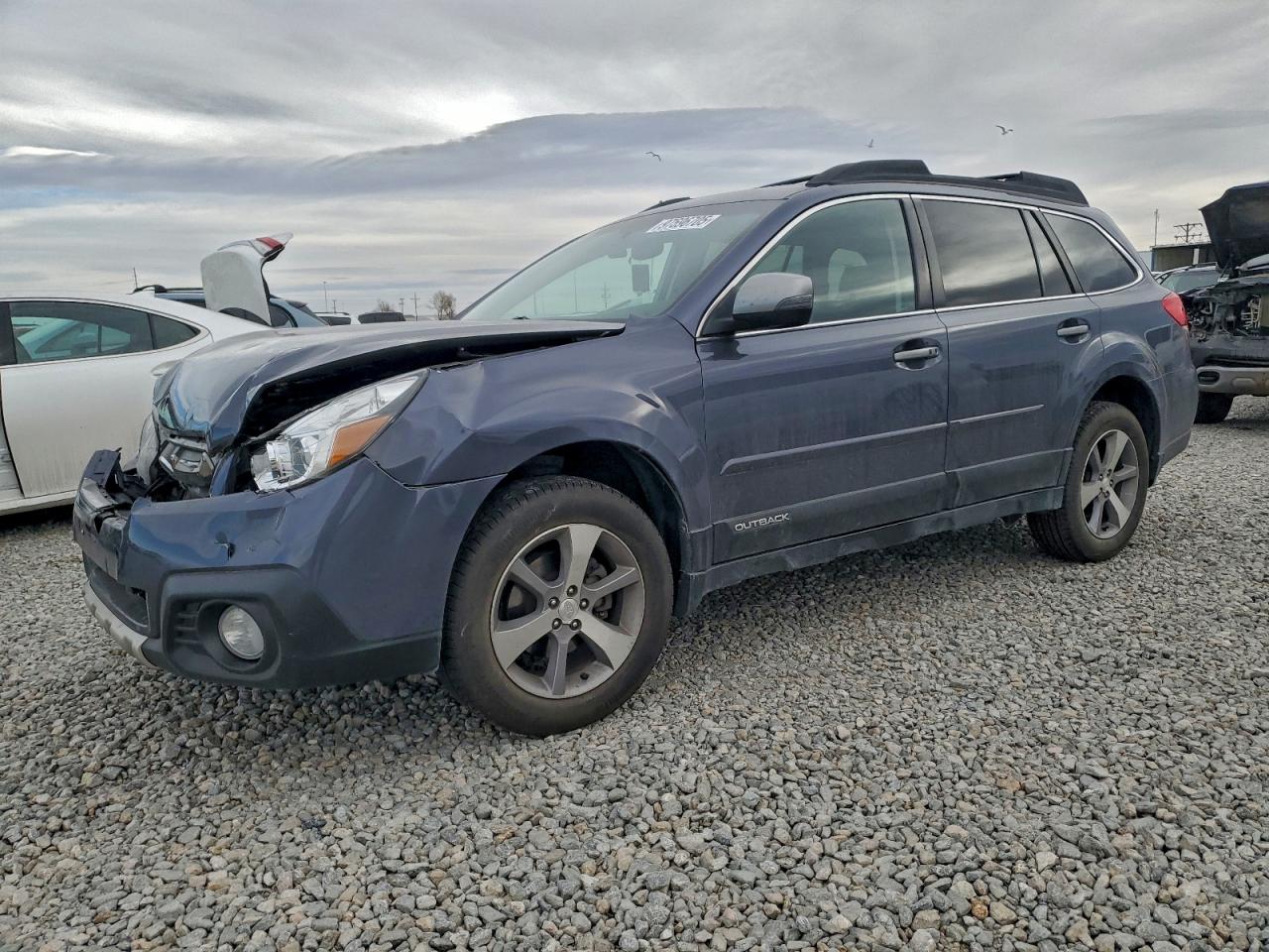 2014 SUBARU OUTBACK