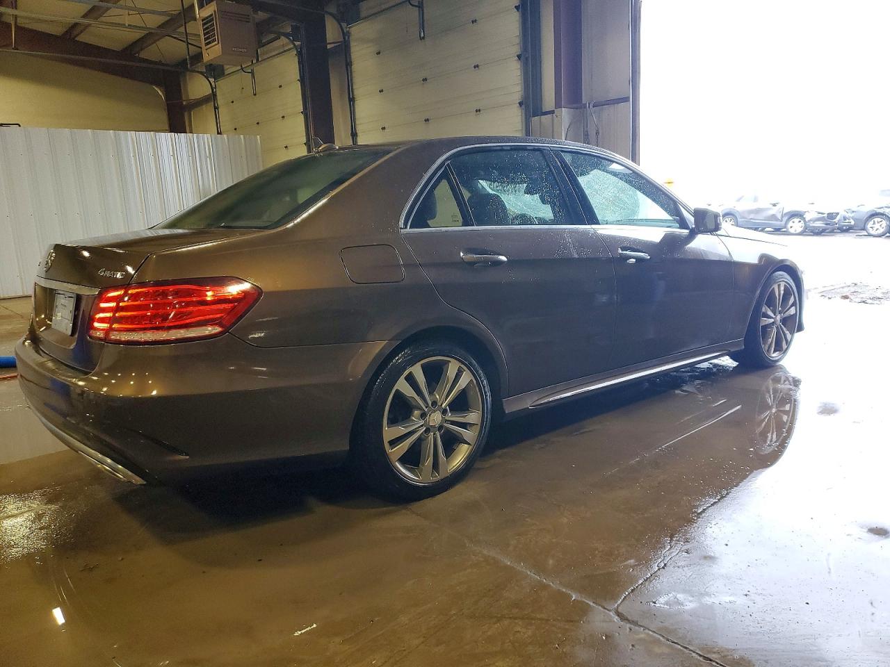 2014 MERCEDES-BENZ E 350 4MATIC photo 3