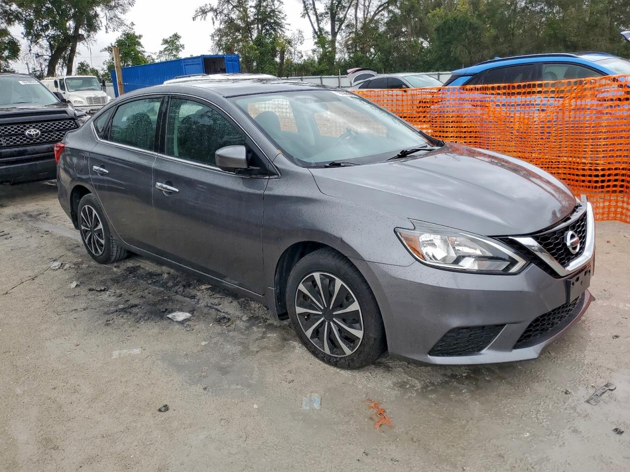 2018 NISSAN SENTRA S photo 4