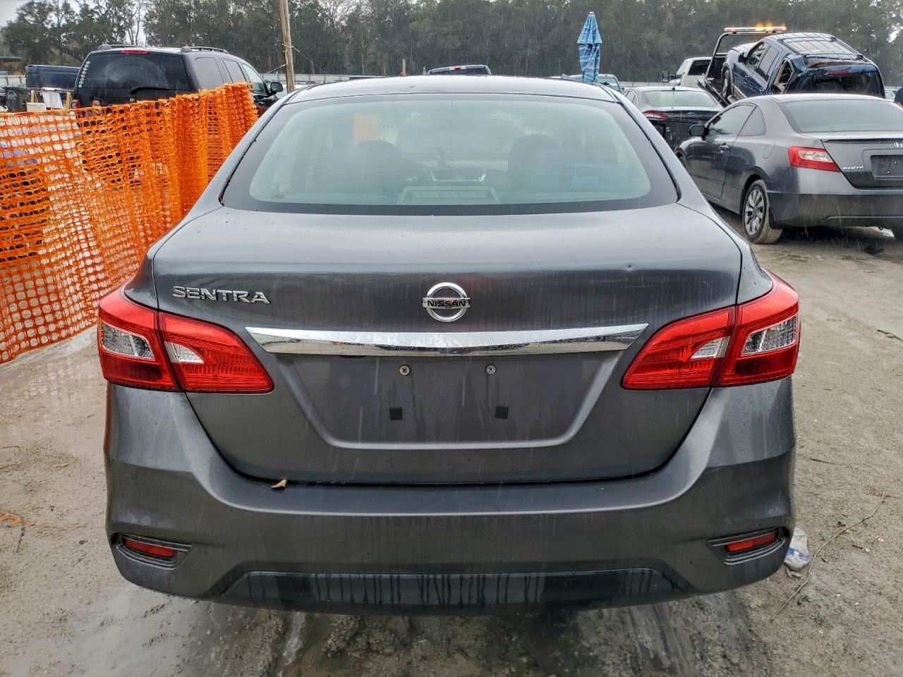 2018 NISSAN SENTRA S photo 6